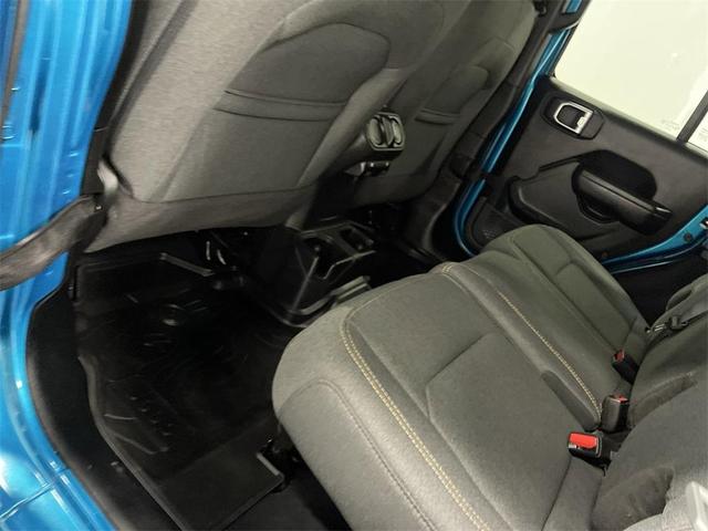 Photo of 2024 Pearlcoat Jeep Wrangler
