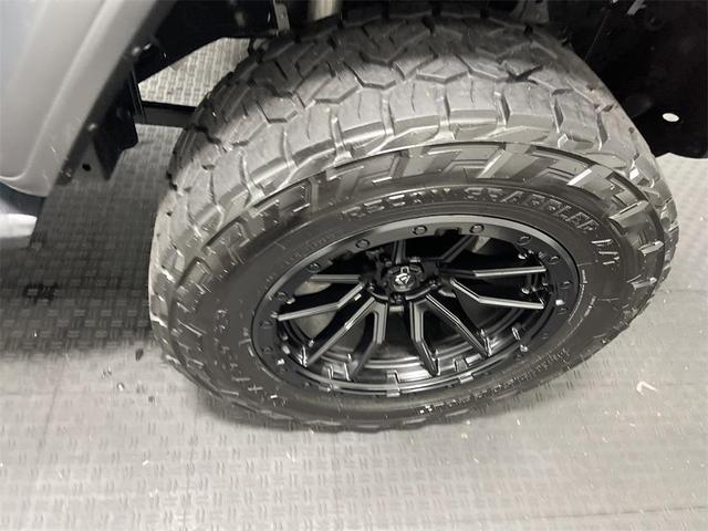 Photo of 2024 Pearlcoat Jeep Wrangler