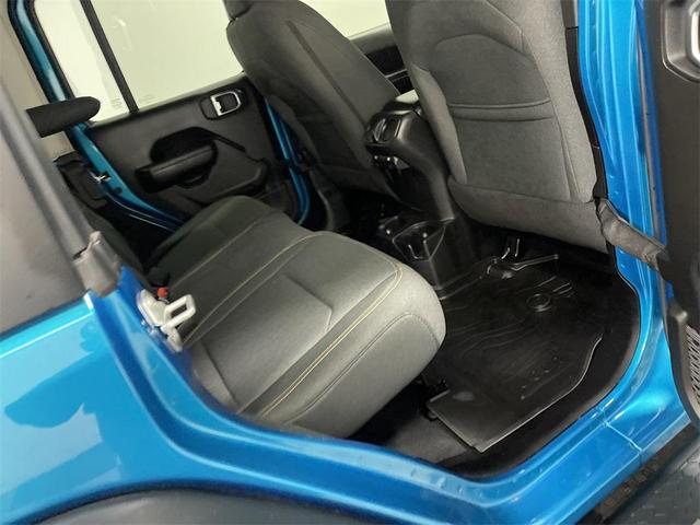 Photo of 2024 Pearlcoat Jeep Wrangler