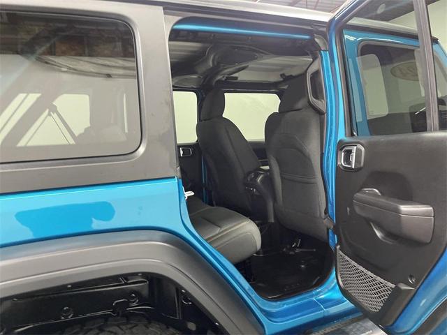 Photo of 2024 Pearlcoat Jeep Wrangler