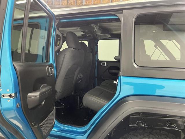 Photo of 2024 Pearlcoat Jeep Wrangler