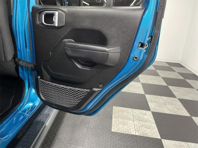 Photo of 2024 Pearlcoat Jeep Wrangler