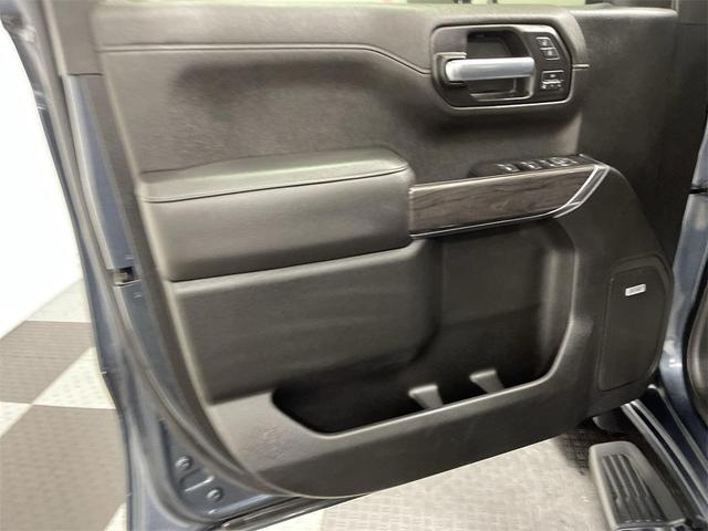 Photo of 2020 Shadow Gray Metallic Chevrolet Silverado 1500