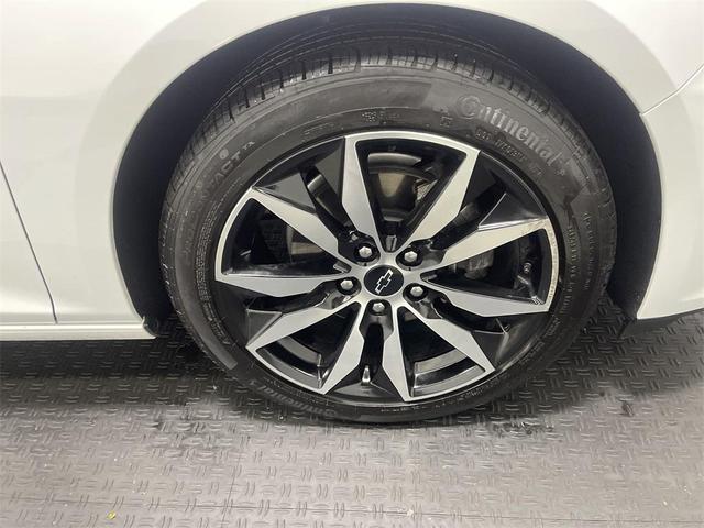 Photo of 2024 Summit White Chevrolet Malibu