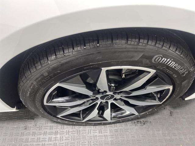 Photo of 2024 Summit White Chevrolet Malibu