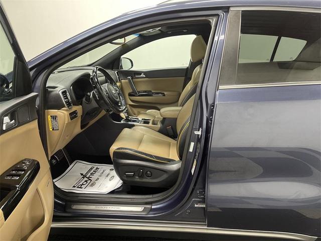 Photo of 2017 Pacific Blue Kia Sportage