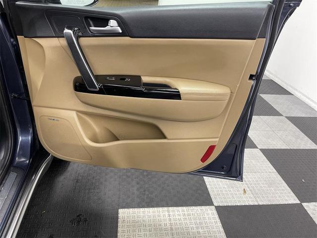 Photo of 2017 Pacific Blue Kia Sportage