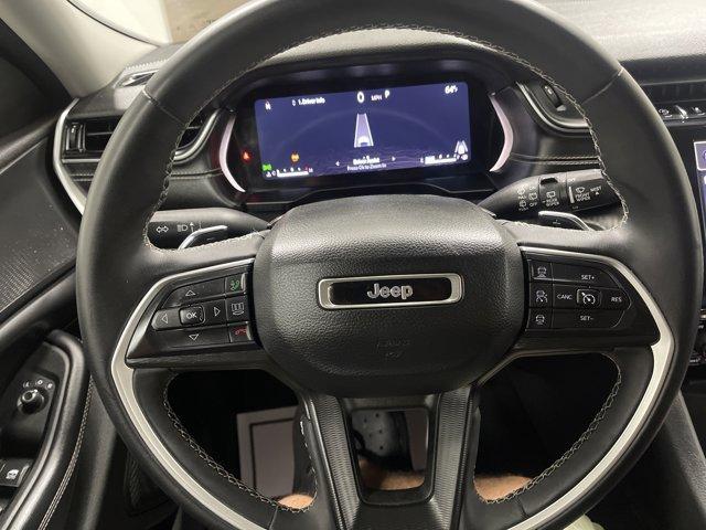 Photo of 2023 Metallic Jeep Grand Cherokee L