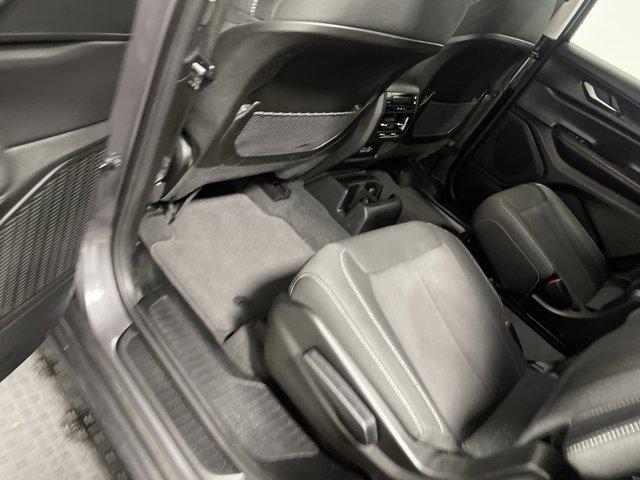 Photo of 2023 Metallic Jeep Grand Cherokee L