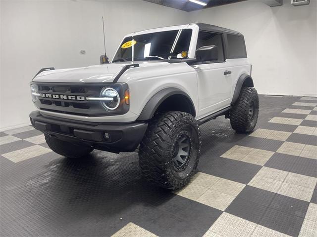 Photo of 2023 Oxford White Ford Bronco