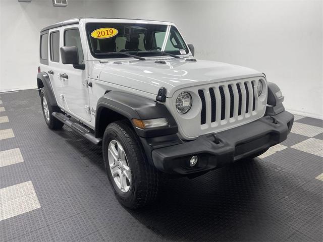 Photo of 2019 Bright White Clearcoat Jeep Wrangler Unlimited