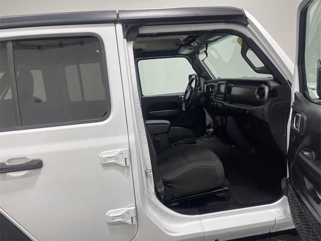 Photo of 2019 Bright White Clearcoat Jeep Wrangler Unlimited