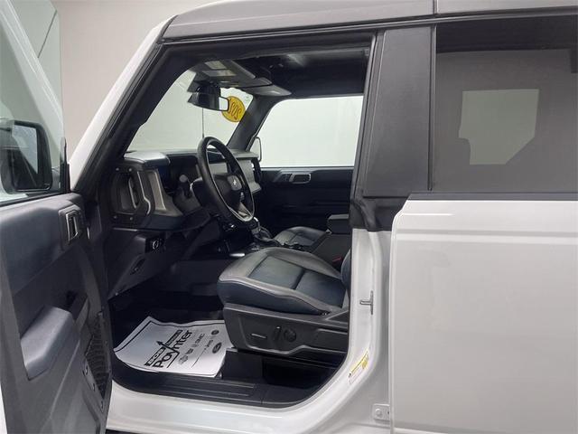 Photo of 2024 Oxford White Ford Bronco