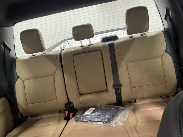 Photo of 2026 Star White Ford F-350