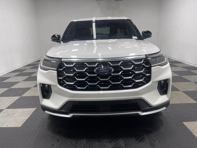 Photo of 2025 White Ford Explorer