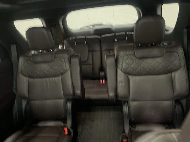 Photo of 2025 White Ford Explorer