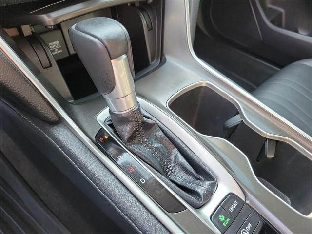 Photo of 2021 Platinum White Pearl Honda Accord