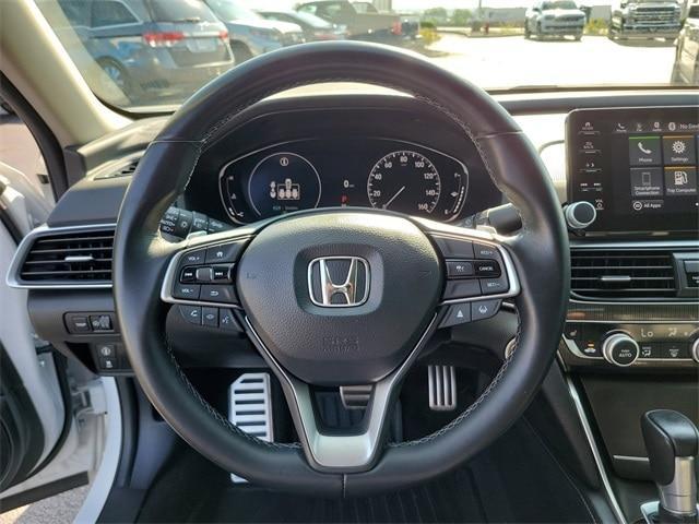 Photo of 2021 Platinum White Pearl Honda Accord