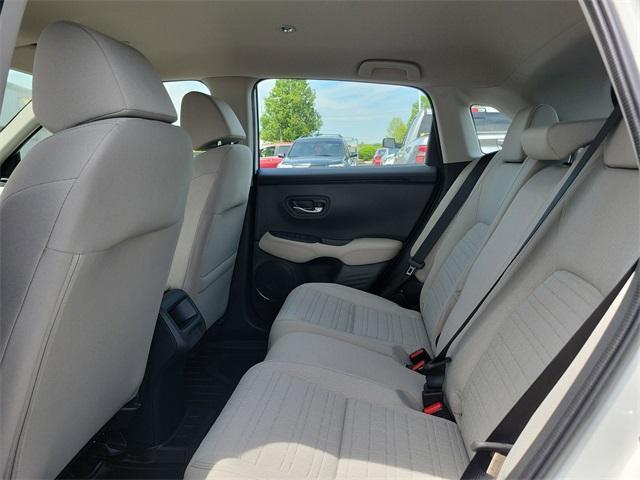 Photo of 2025 Platinum White Pearl Honda HR-V
