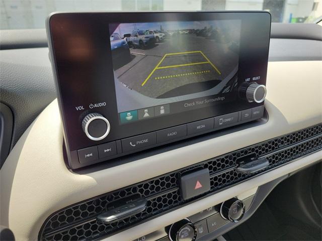 Photo of 2025 Platinum White Pearl Honda HR-V