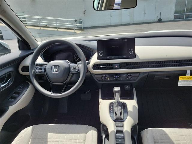 Photo of 2025 Platinum White Pearl Honda HR-V