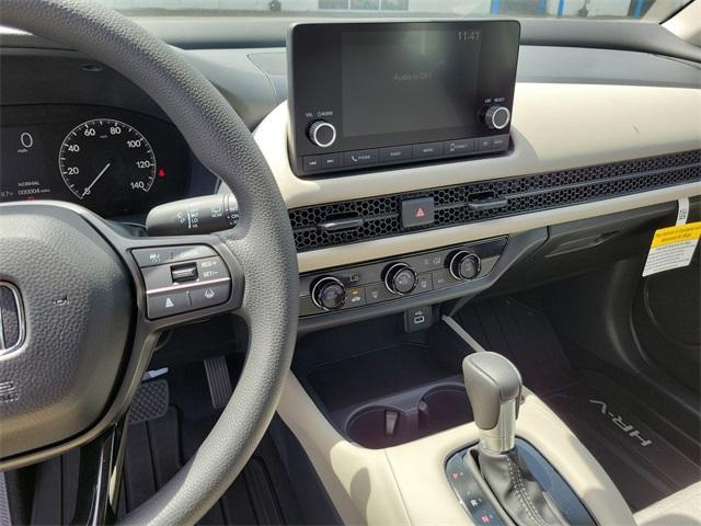 Photo of 2025 Platinum White Pearl Honda HR-V