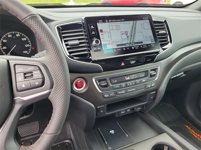 Photo of 2025 Crystal Black Pearl Honda Ridgeline