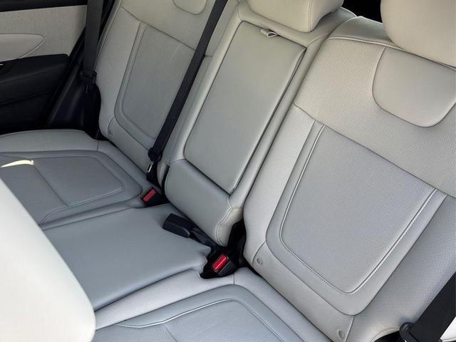 Photo of 2025 Hampton Gray Hyundai TUCSON