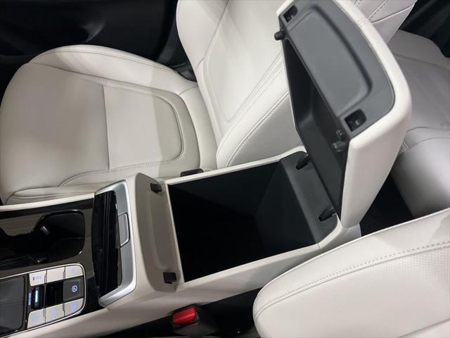 Photo of 2025 Serenity White Pearl Hyundai TUCSON