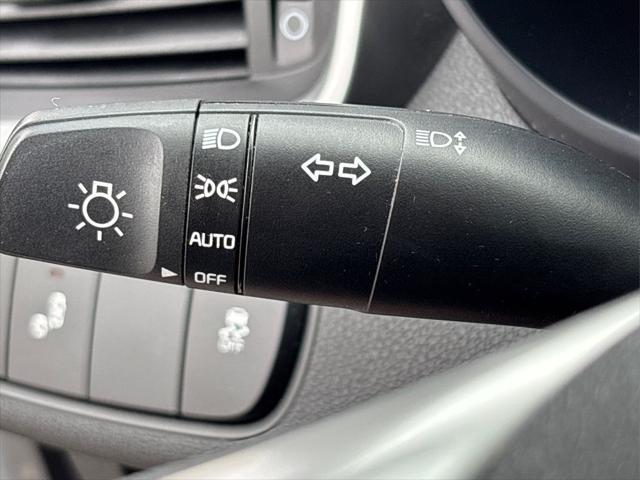 Photo of 2019 Snow White Pearl Kia Sorento