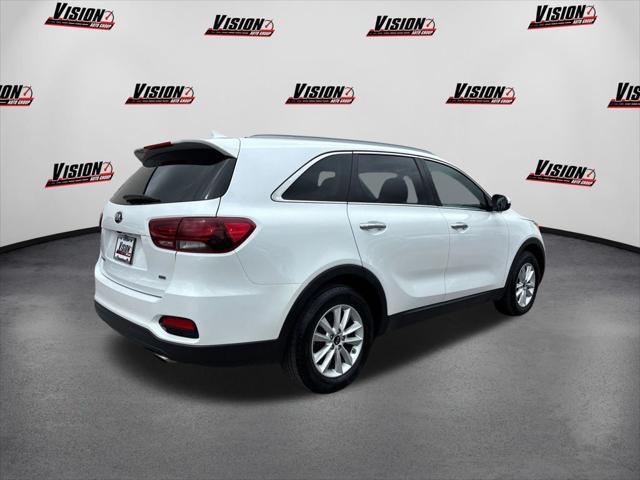 Photo of 2019 Snow White Pearl Kia Sorento