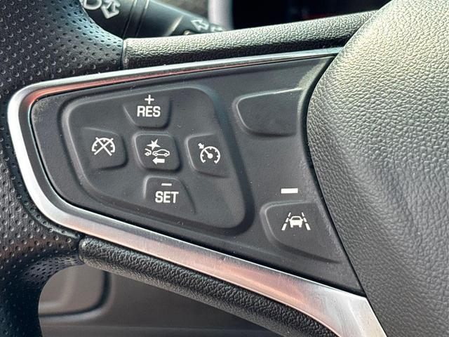 Photo of 2024 Summit White Chevrolet Malibu