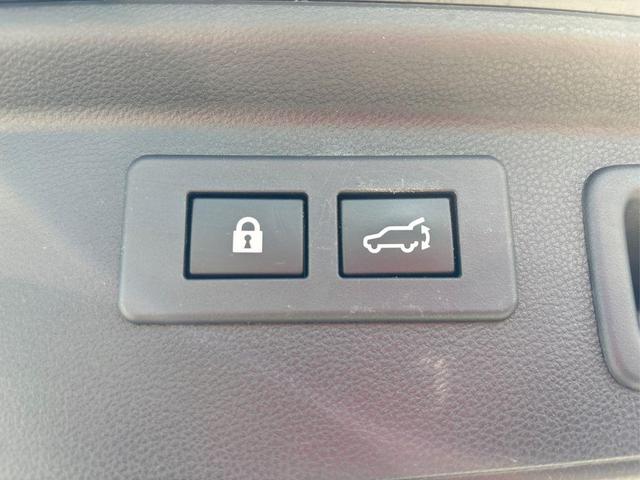 Photo of 2019 Dark Blue Pearl Subaru Forester