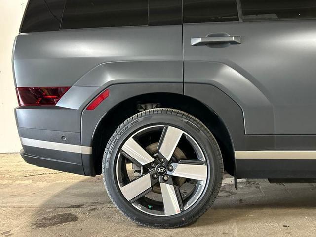 Photo of 2025 Ecotronic Gray Matte Hyundai SANTA FE