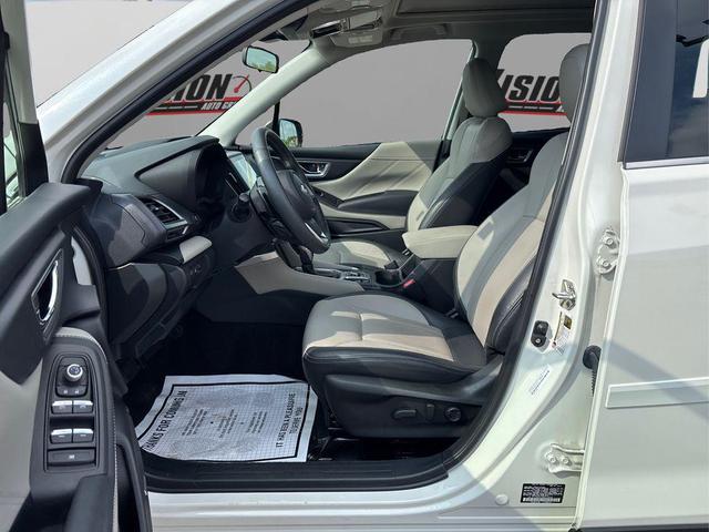 Photo of 2022 Crystal White Pearl Subaru Forester