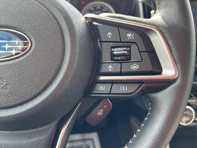 Photo of 2022 Crystal White Pearl Subaru Forester
