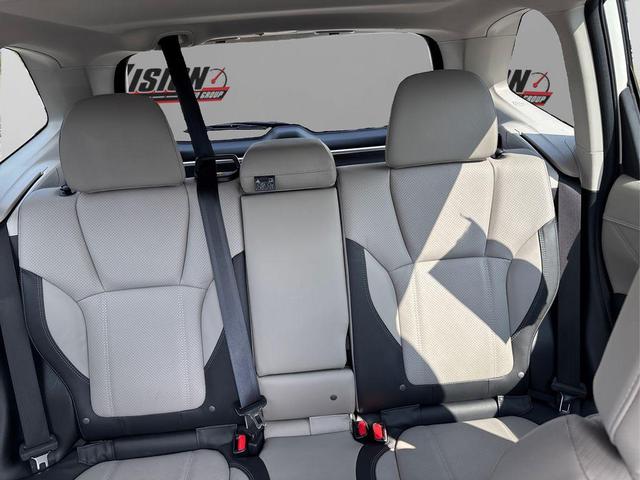 Photo of 2022 Crystal White Pearl Subaru Forester