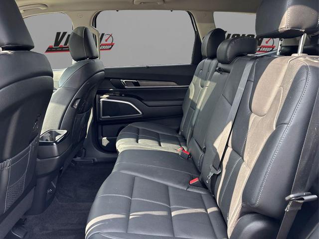 Photo of 2020 Snow White Pearl Kia Telluride
