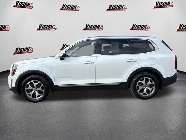 Photo of 2020 Snow White Pearl Kia Telluride