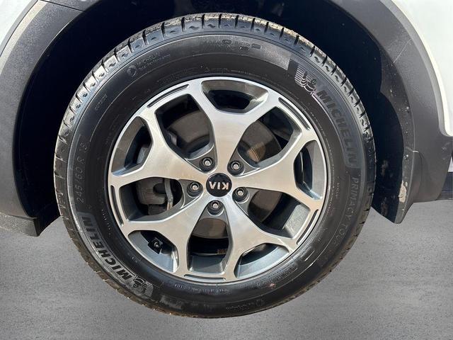 Photo of 2020 Snow White Pearl Kia Telluride