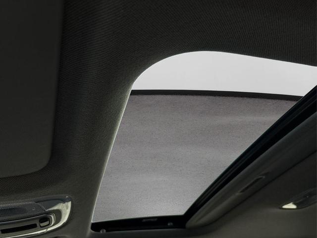 Photo of 2025 Serenity White Hyundai ELANTRA
