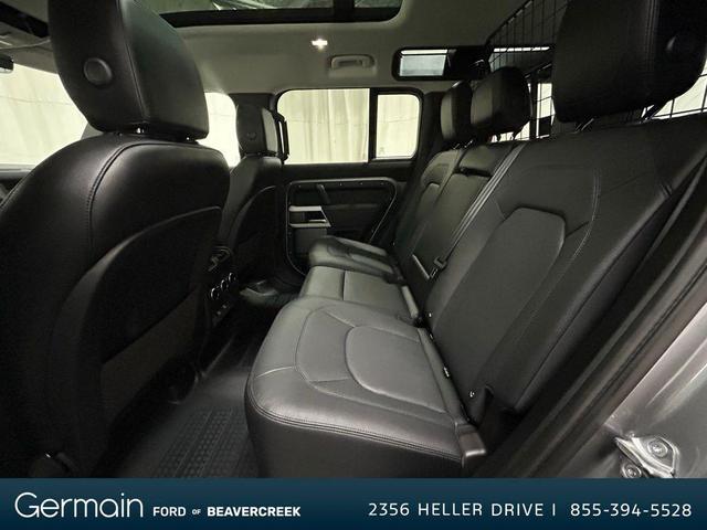 Photo of 2023 Gray Land Rover Defender