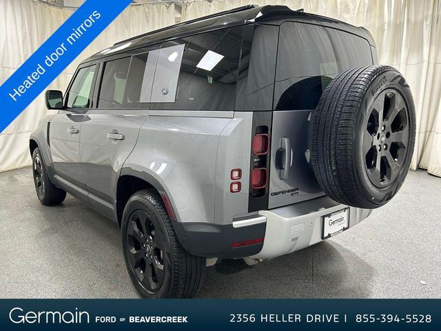 Photo of 2023 Gray Land Rover Defender
