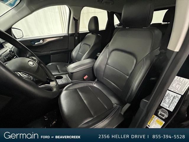 Photo of 2022 Agate Black Metallic Ford Escape