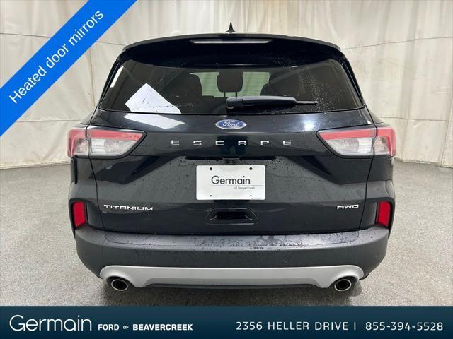 Photo of 2022 Agate Black Metallic Ford Escape