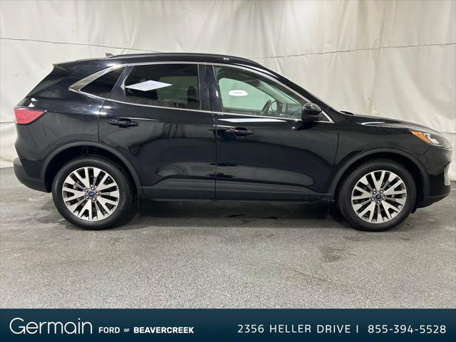 Photo of 2022 Agate Black Metallic Ford Escape
