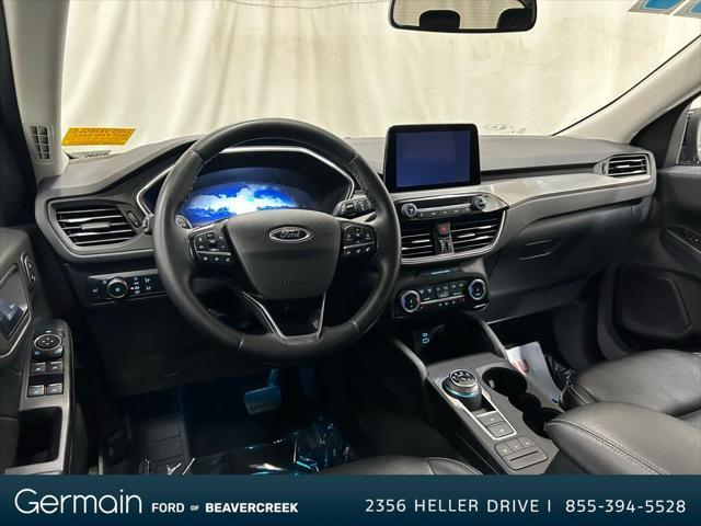 Photo of 2022 Agate Black Metallic Ford Escape