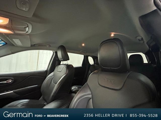 Photo of 2021 Sangria Metallic Clearcoat Jeep Cherokee