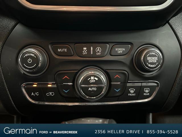Photo of 2021 Sangria Metallic Clearcoat Jeep Cherokee