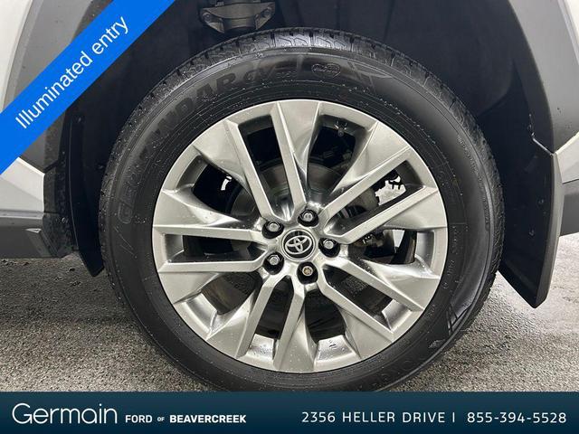 Photo of 2020 Silver Sky Metallic Toyota RAV4